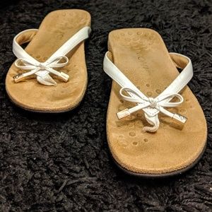Vionic Orthotic Flip Flops